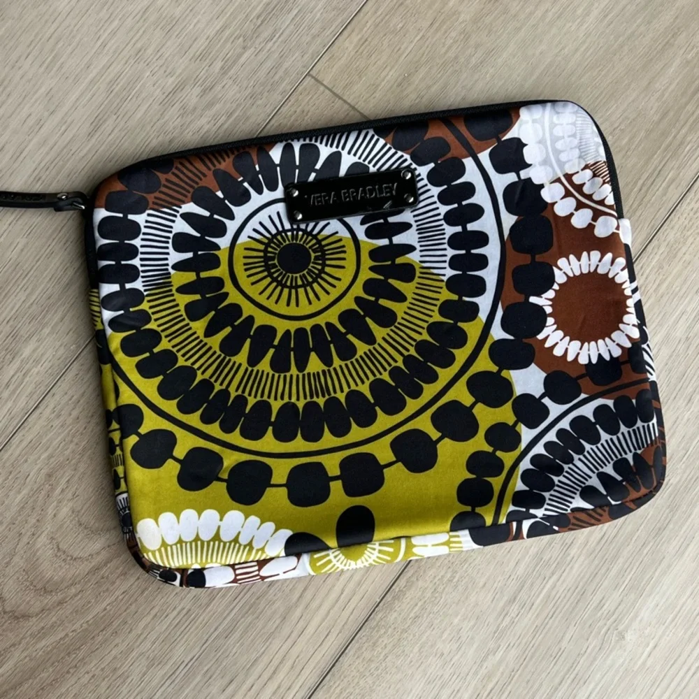 Vera Bradley Cocoa Moss Neoprene Tablet Sleeve.